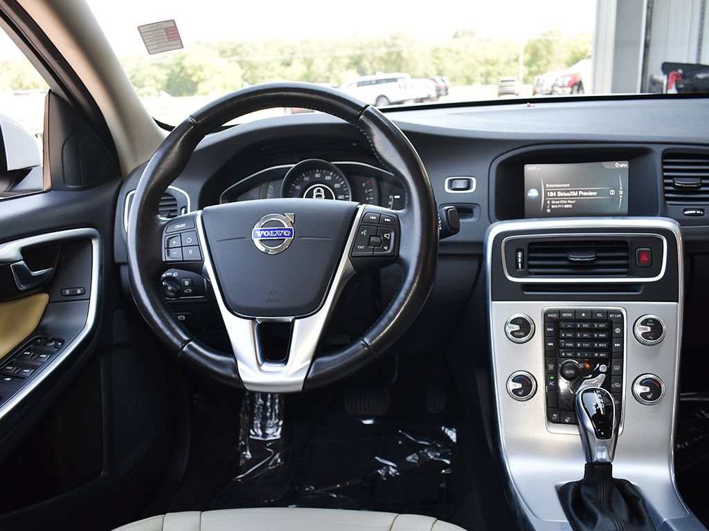 Used 2018 Volvo S60 T5 Dynamic AWD/4WD image 16