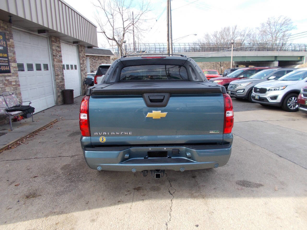 Used 2012 Chevrolet Avalanche LT w/ All-Star Edition image 5
