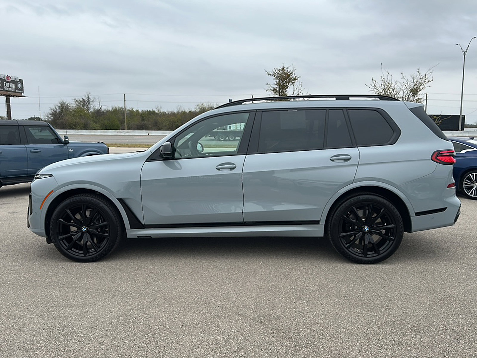 Certified 2024 BMW X7 M60i w/ Executive Package image 5