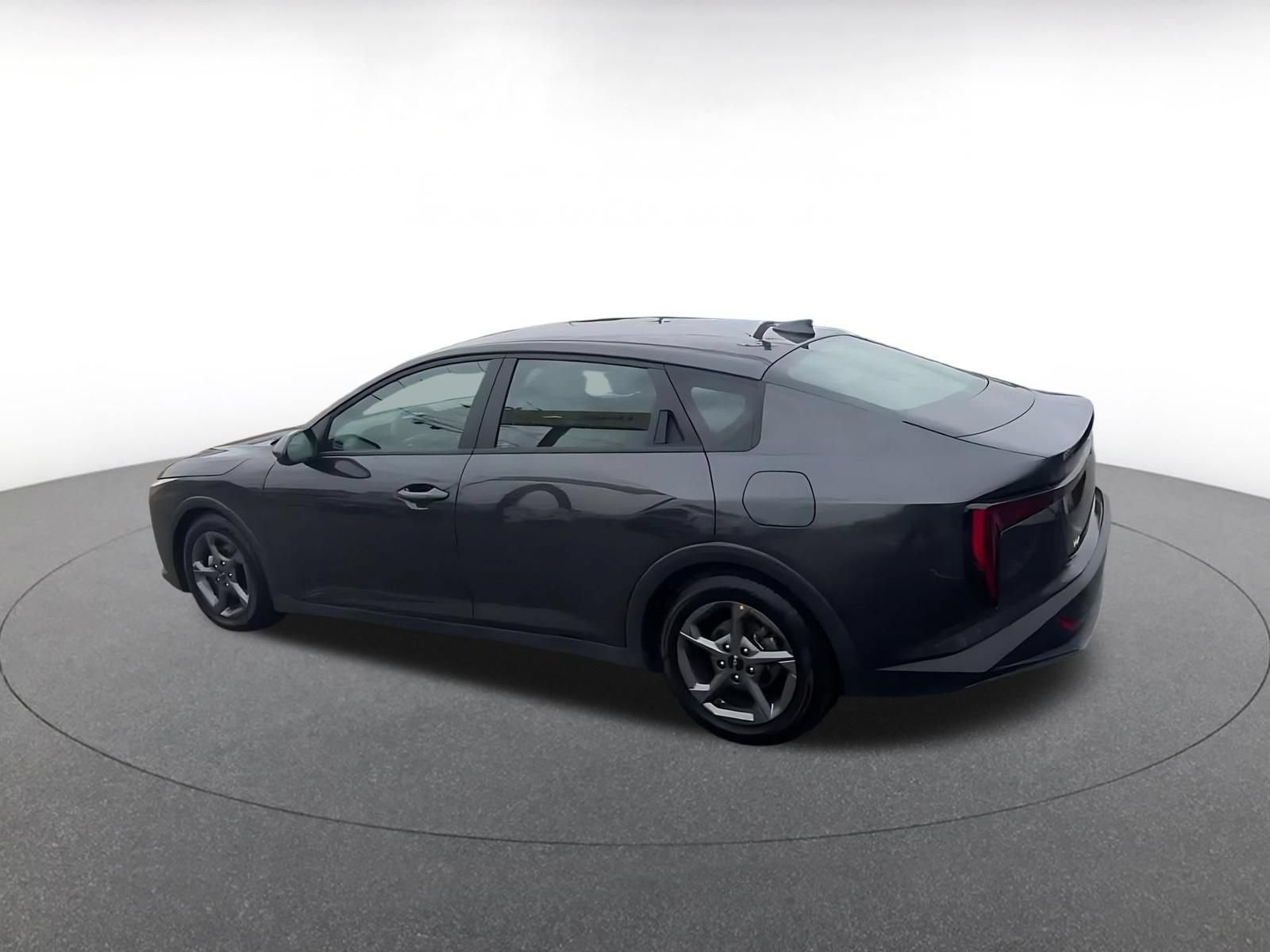 Used 2025 Kia K4 FWD image 10