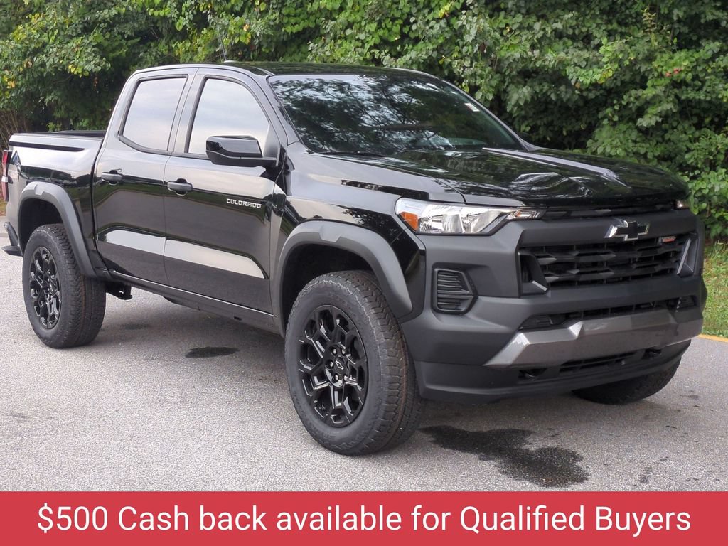 New 2026 Chevrolet Colorado Trail Boss AWD/4WD image 2