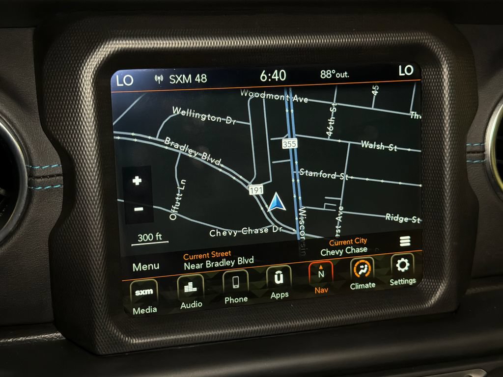 Used 2022 Jeep Wrangler Unlimited Rubicon 4xe w/ Cold Weather Group AWD/4WD image 26