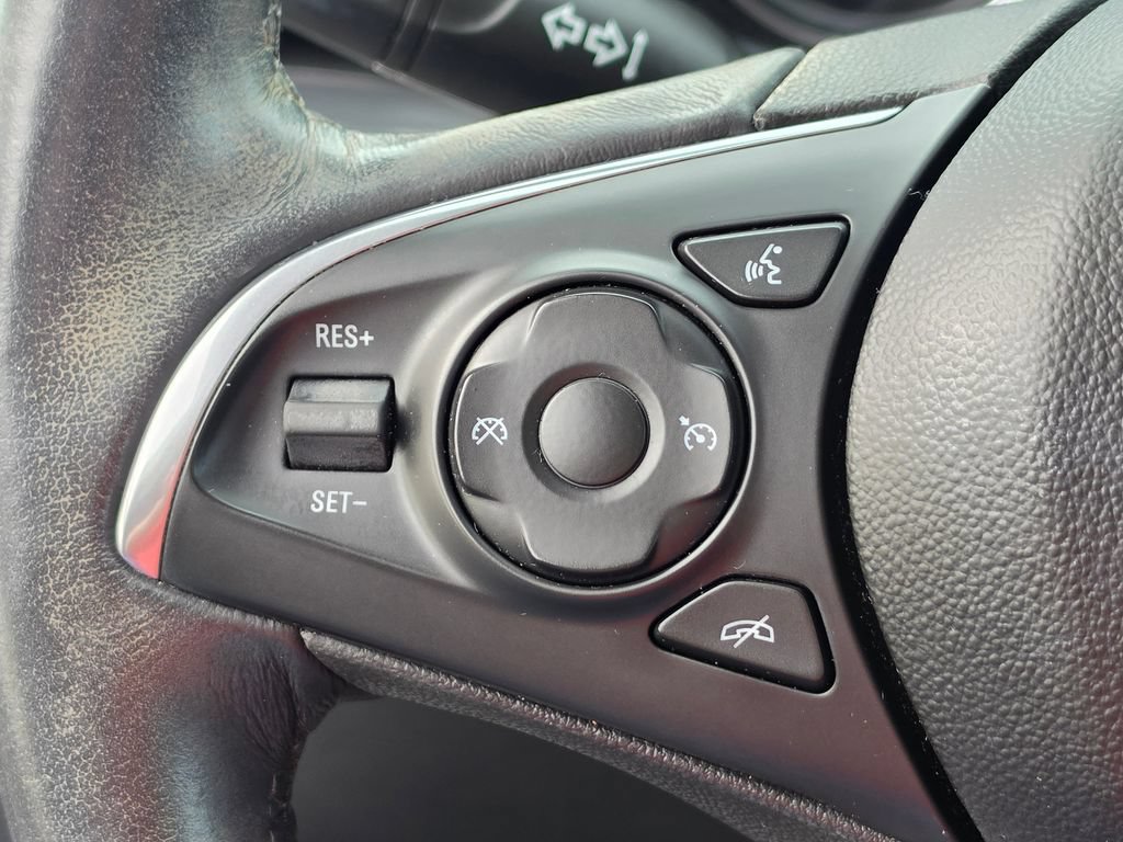 Used 2020 Buick Enclave Essence w/ LPO, Floor Liner Package FWD image 17