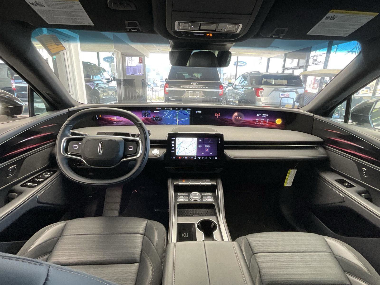 New 2024 Lincoln Nautilus Reserve w/ Jet Appearance Package (87T) image 21