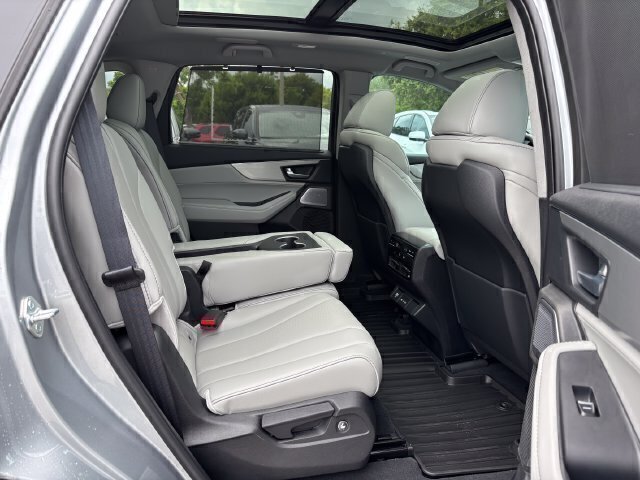New 2026 Acura MDX w/ Technology Package FWD image 12
