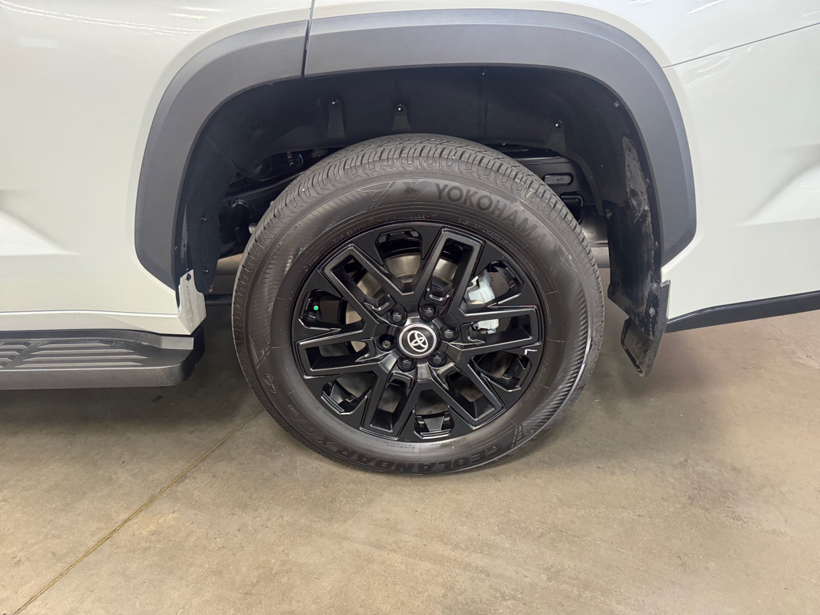 Certified 2025 Toyota Sequoia Limited w/ Tow Technology Package AWD/4WD image 26