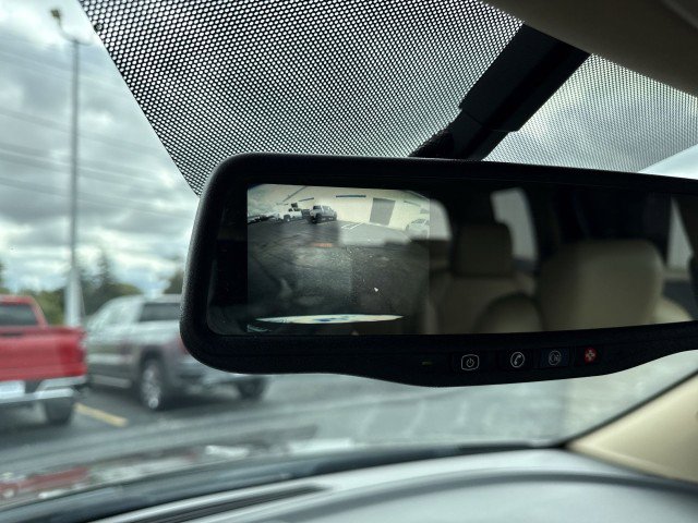 Used 2011 GMC Acadia SLT image 22