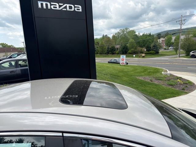 Used 2023 MAZDA MAZDA3 s FWD image 2