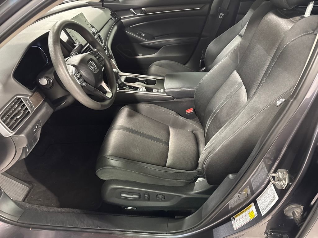Certified 2018 Honda Accord EX image 3