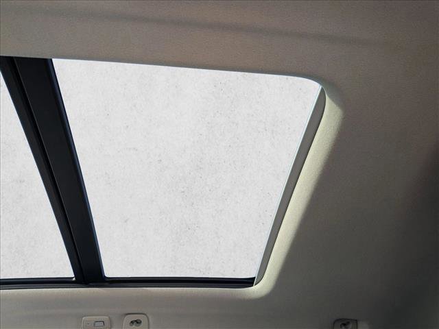 New 2026 Volvo XC40 B5 Ultra w/ Climate Package image 18