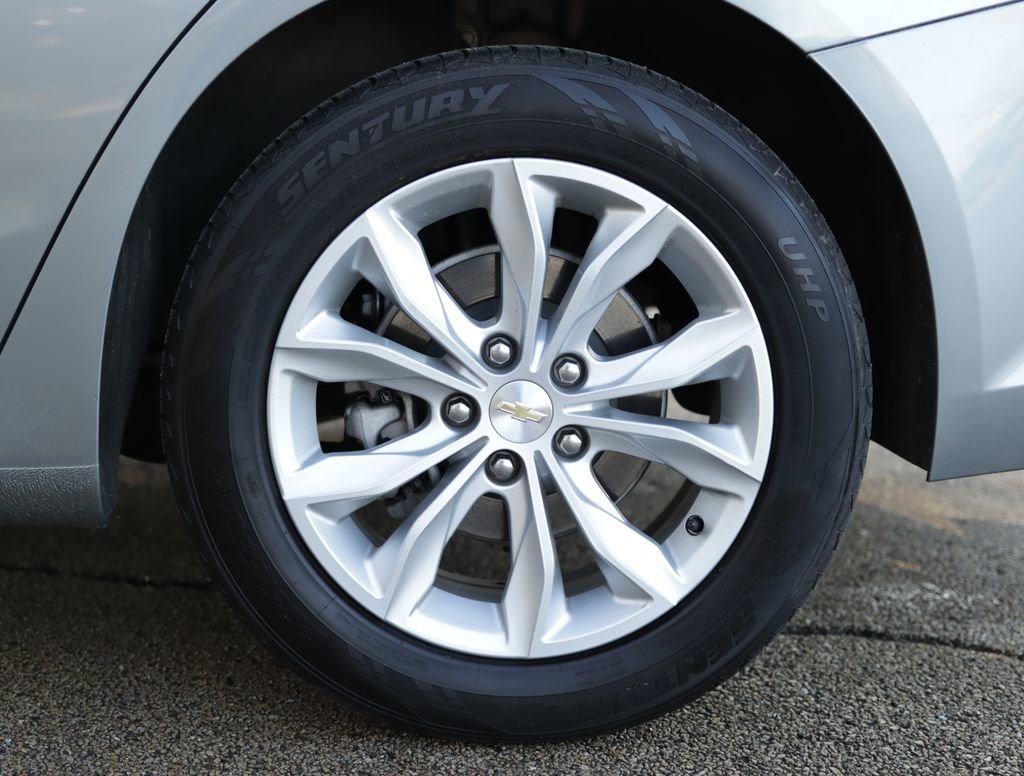 Used 2024 Chevrolet Malibu LT FWD image 32