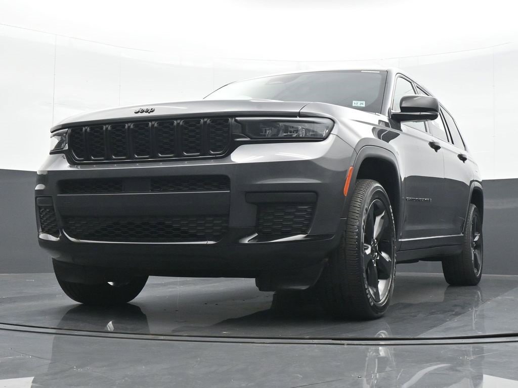 Used 2021 Jeep Grand Cherokee L Laredo image 16