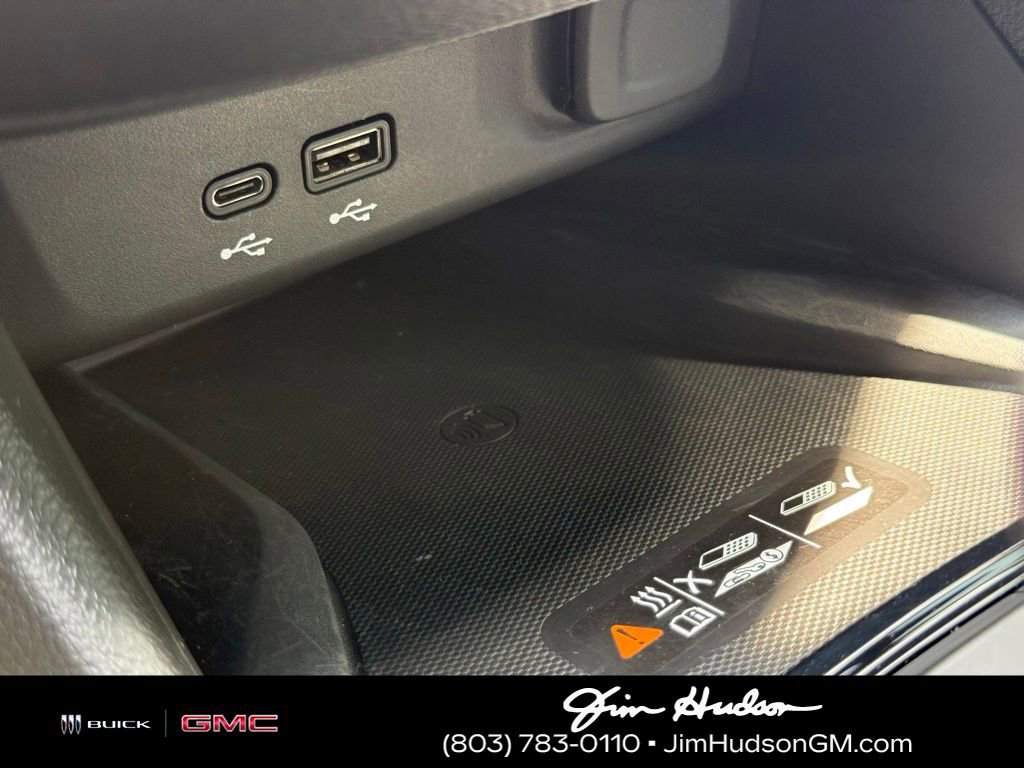 Used 2024 Buick Envista Sport Touring w/ Convenience I Package FWD image 30