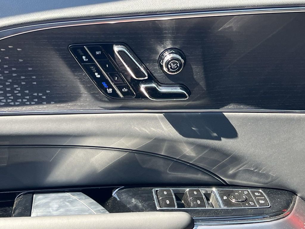 New 2026 Cadillac Lyriq V image 23