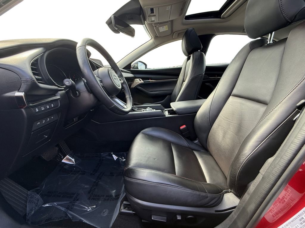 Used 2022 MAZDA MAZDA3 s image 9