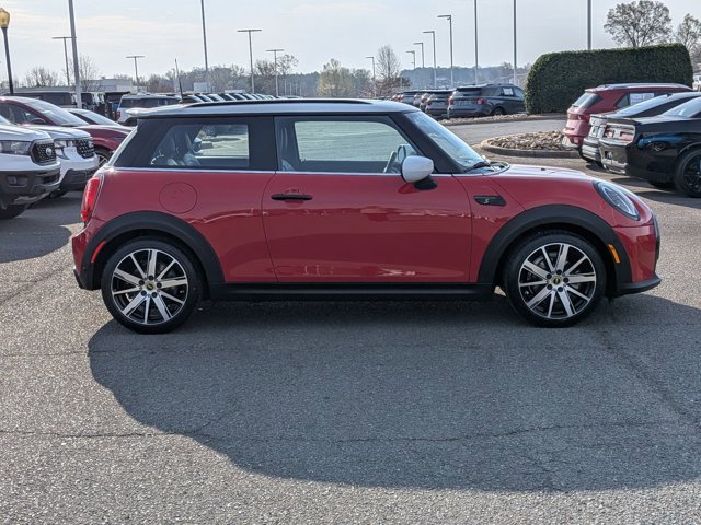 Used 2023 MINI Cooper SE image 3