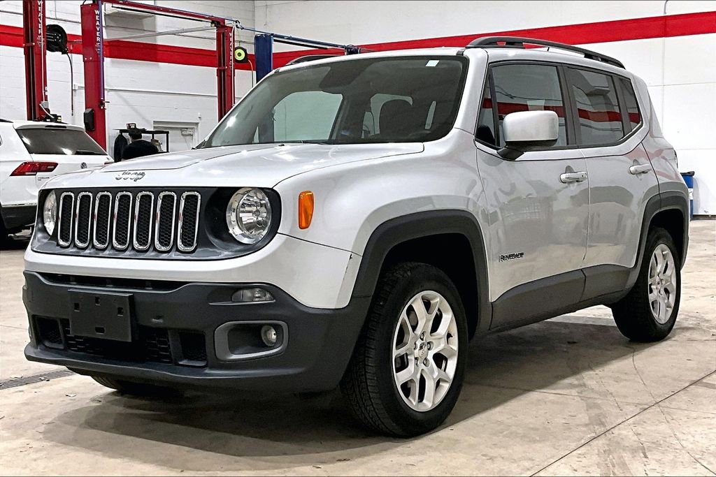 Used 2016 Jeep Renegade Latitude AWD/4WD image 33