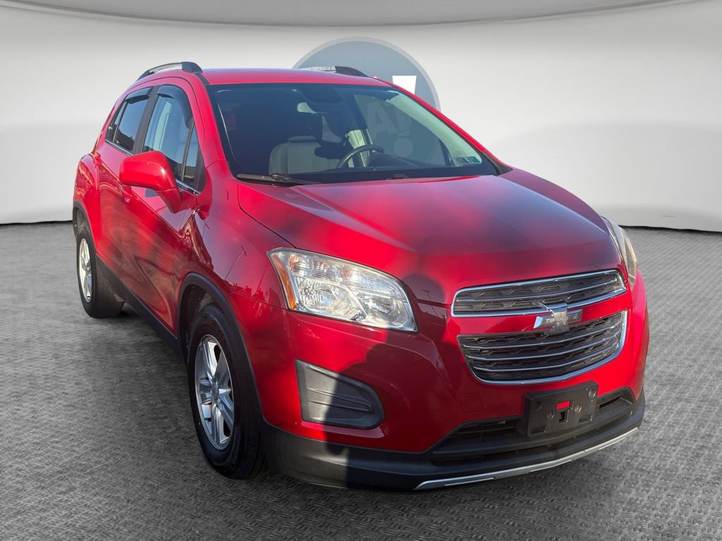 Used 2016 Chevrolet Trax LT w/ LPO, Cargo Package FWD image 1
