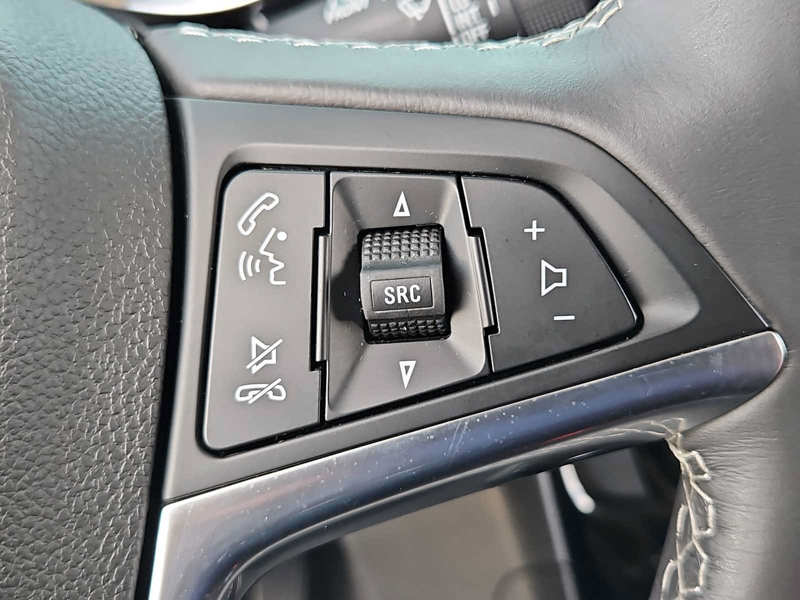 Used 2018 Buick Encore Preferred FWD image 24