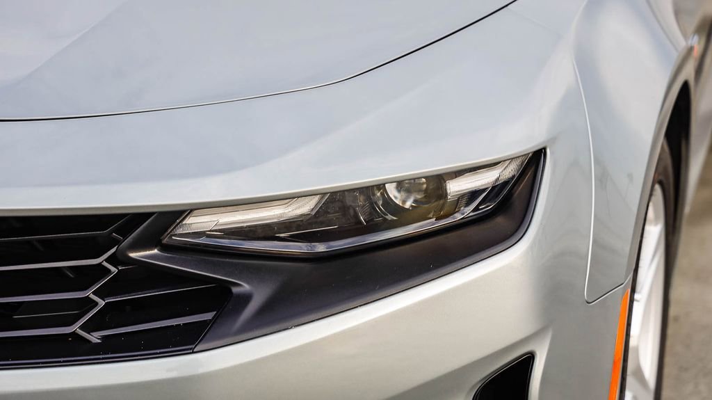 Used 2023 Chevrolet Camaro LT image 5