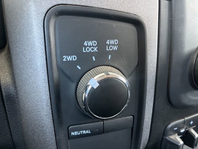 Used 2018 RAM 2500 Tradesman w/ Chrome Appearance Group AWD/4WD image 14