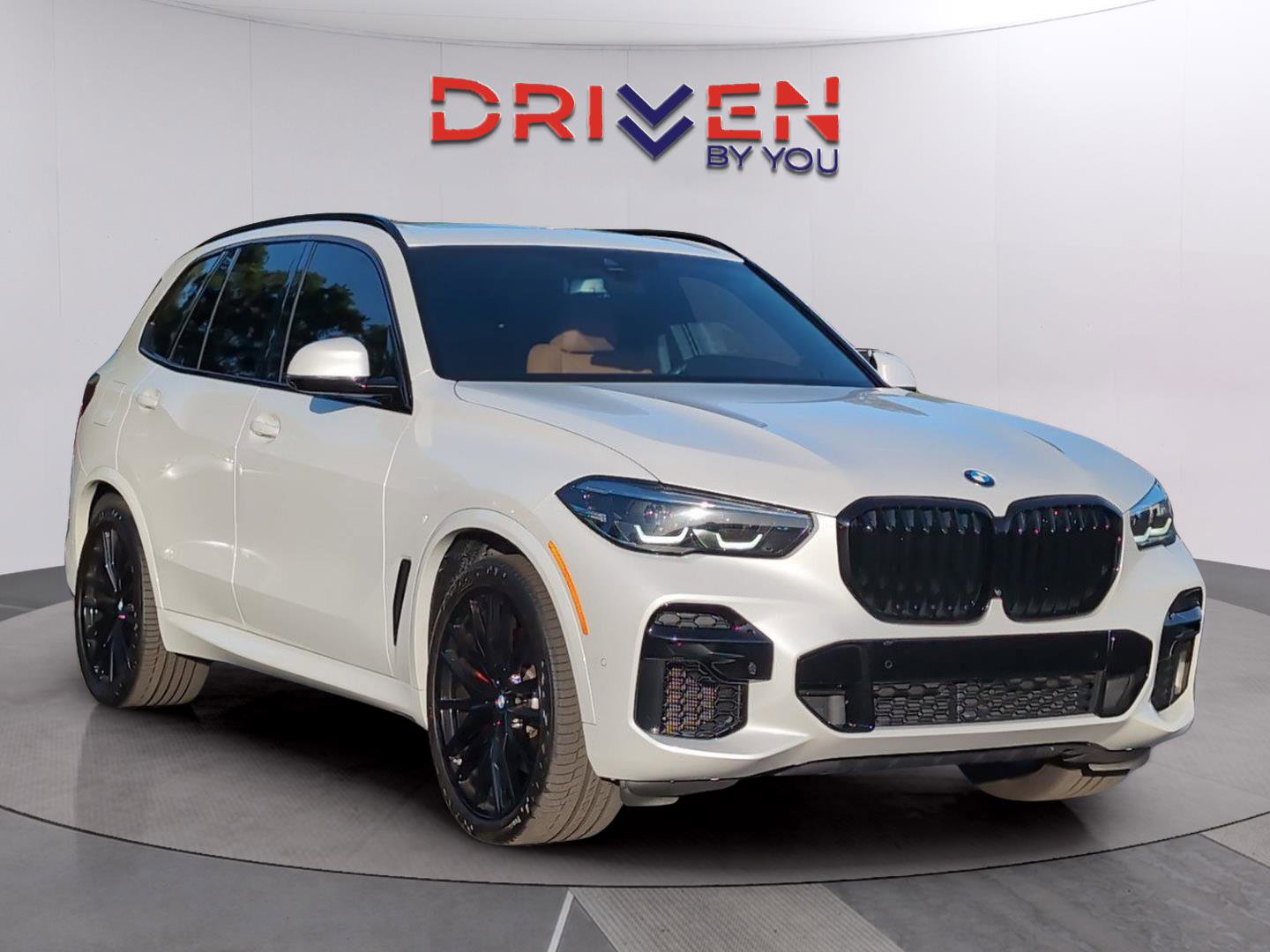 Used 2023 BMW X5 xDrive40i w/ M Sport Package image 7