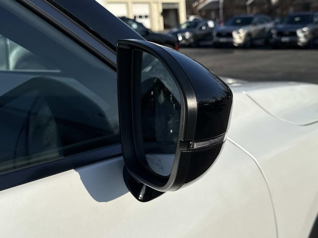 New 2026 INFINITI QX60 Sport w/ Dark Cargo Package image 28