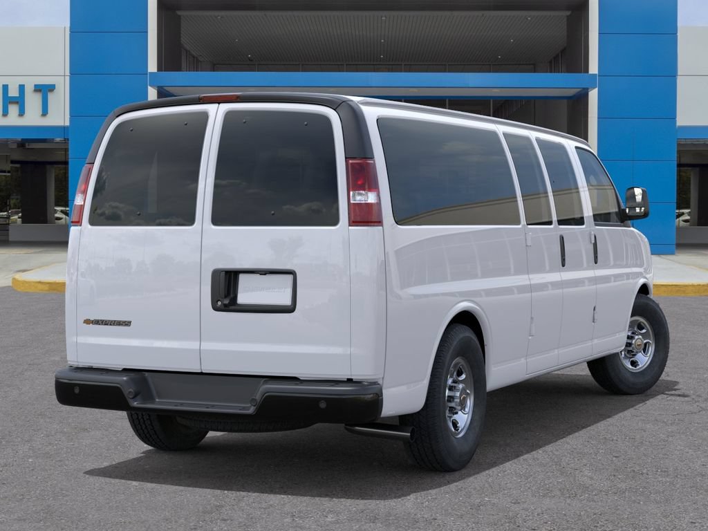 New 2026 Chevrolet Express 3500 LS RWD image 4