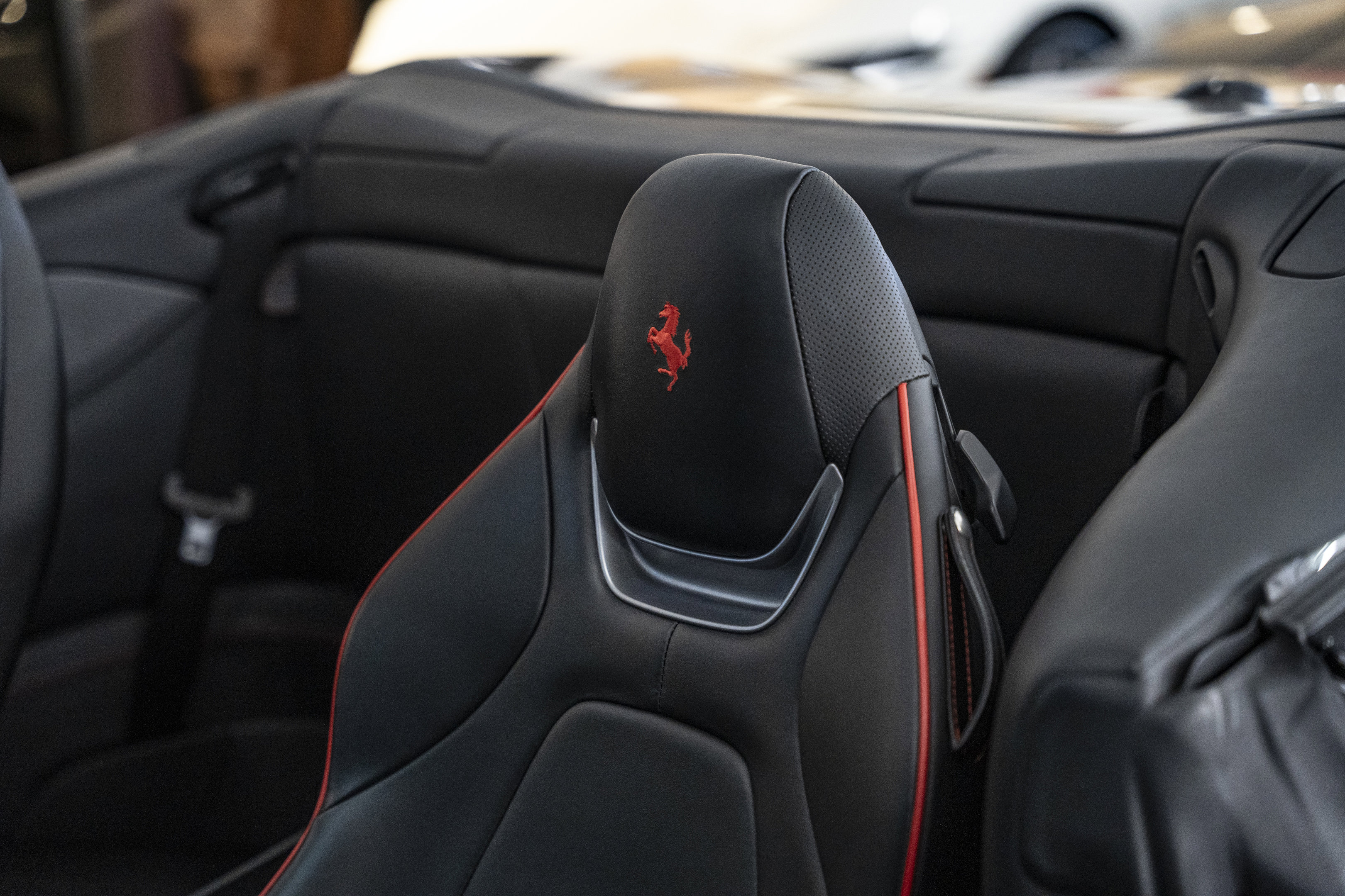 Certified 2019 Ferrari Portofino image 29