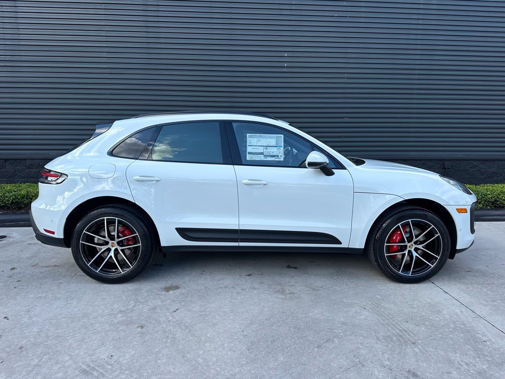 Certified 2026 Porsche Macan S AWD/4WD image 10