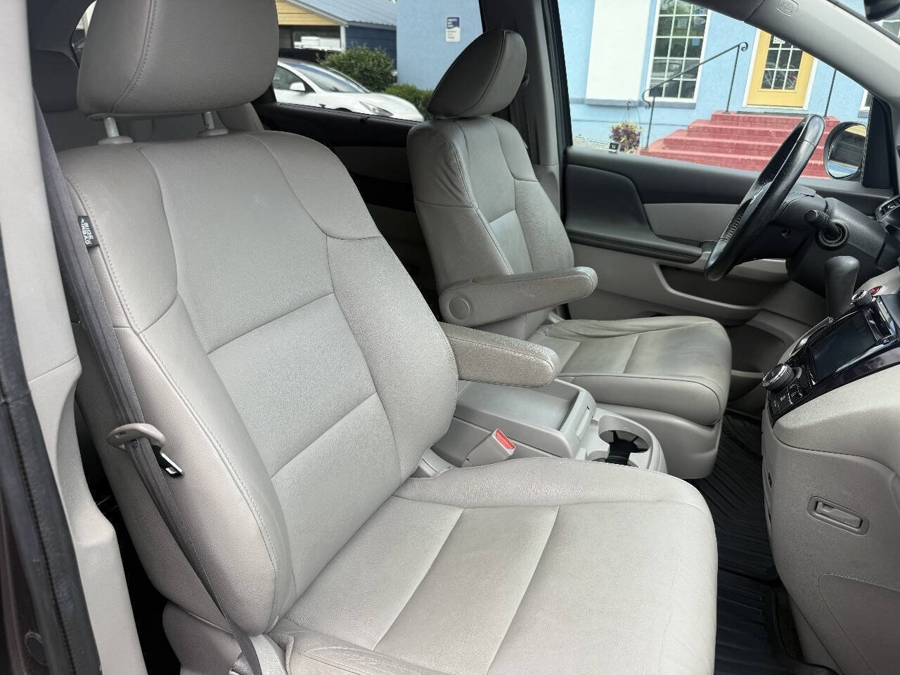 Used 2017 Honda Odyssey EX-L image 27