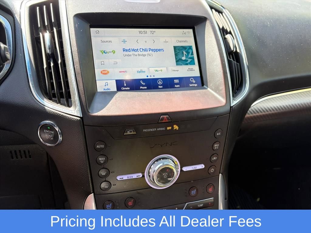 Used 2020 Ford Edge Titanium w/ Equipment Group 301A AWD/4WD image 11