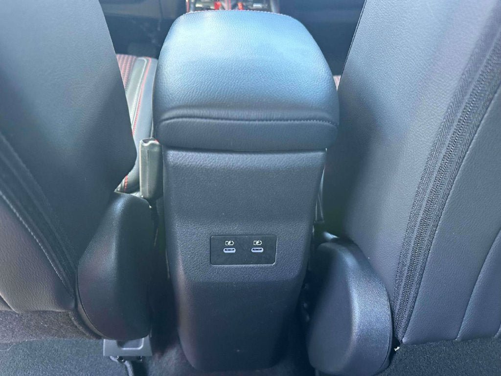 Certified 2025 Nissan Kicks SR w/ Interior Electronics Package AWD/4WD image 12