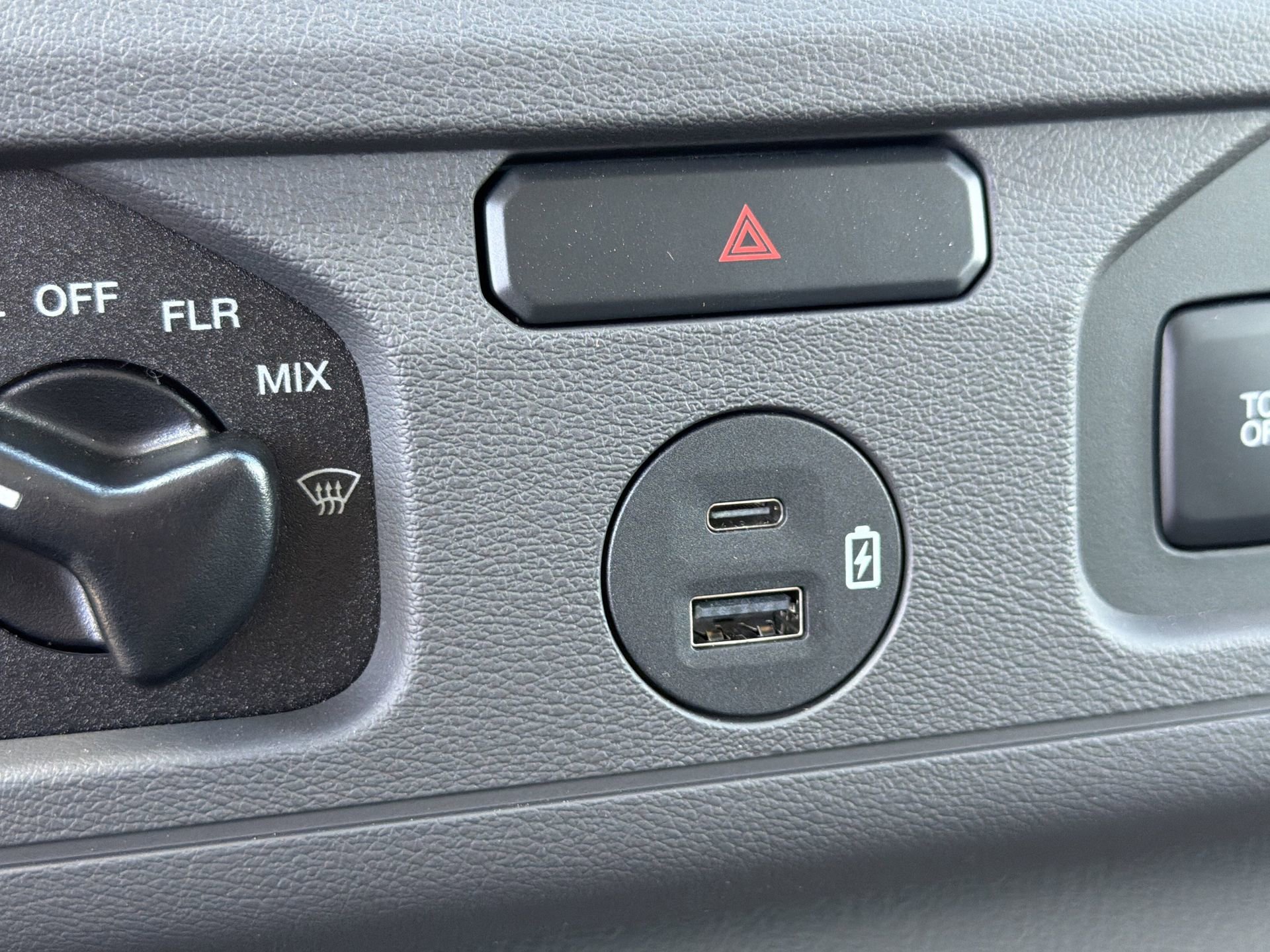 New 2026 Ford E-350 and Econoline 350 Super Duty w/ Power Equipment Group image 6