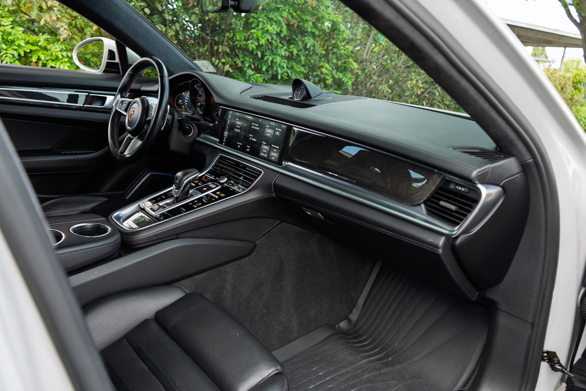 Used 2018 Porsche Panamera Turbo AWD/4WD image 35