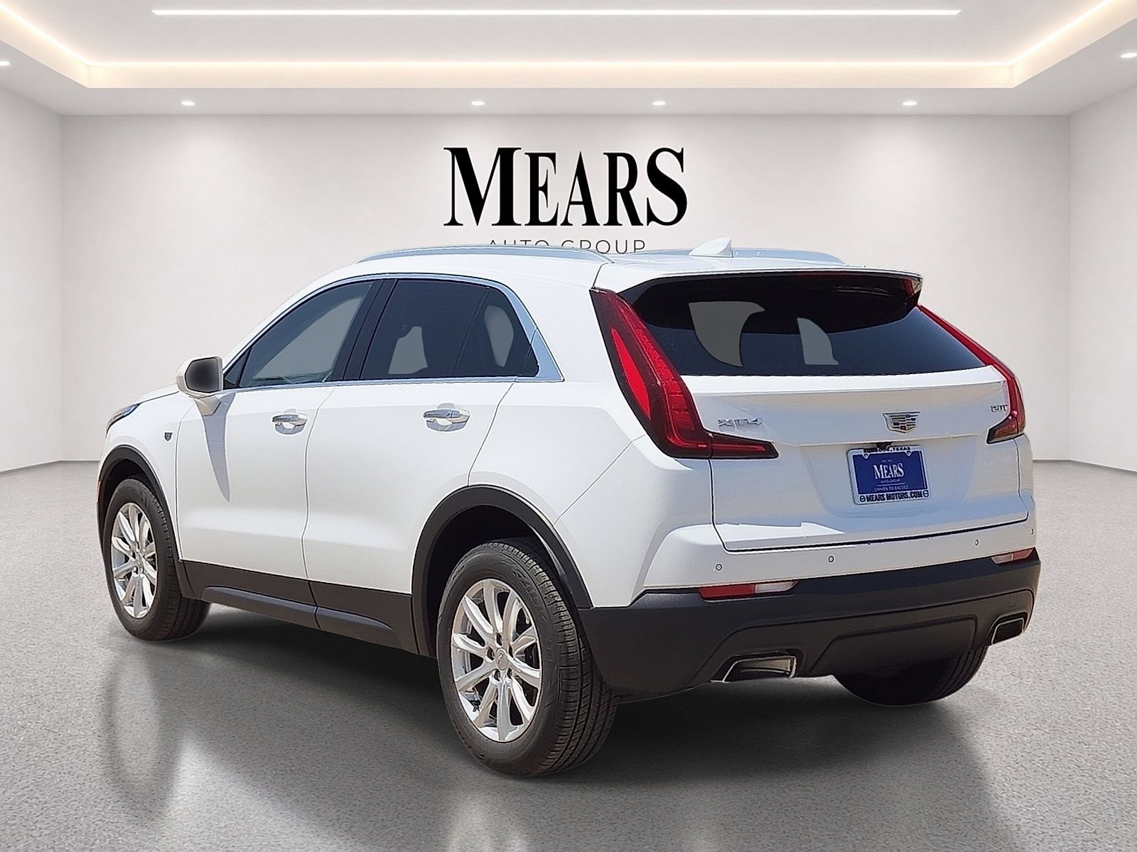 Used 2019 Cadillac XT4 Luxury FWD image 3