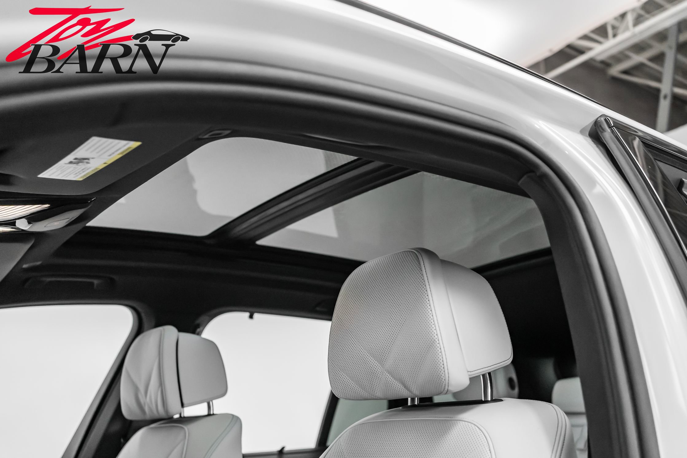 Used 2024 BMW X5 M60i image 28