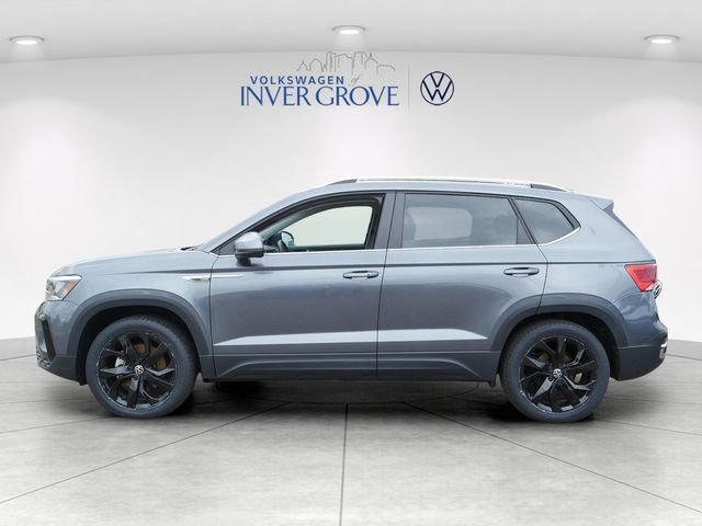 Certified 2023 Volkswagen Taos SE w/ Black Wheel Package AWD/4WD image 4