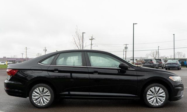 Used 2019 Volkswagen Jetta S w/ Driver Assistance Package image 5
