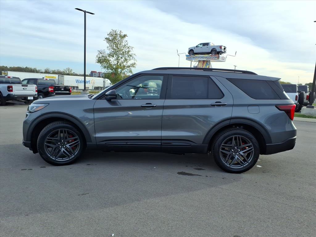 New 2026 Ford Explorer ST image 6