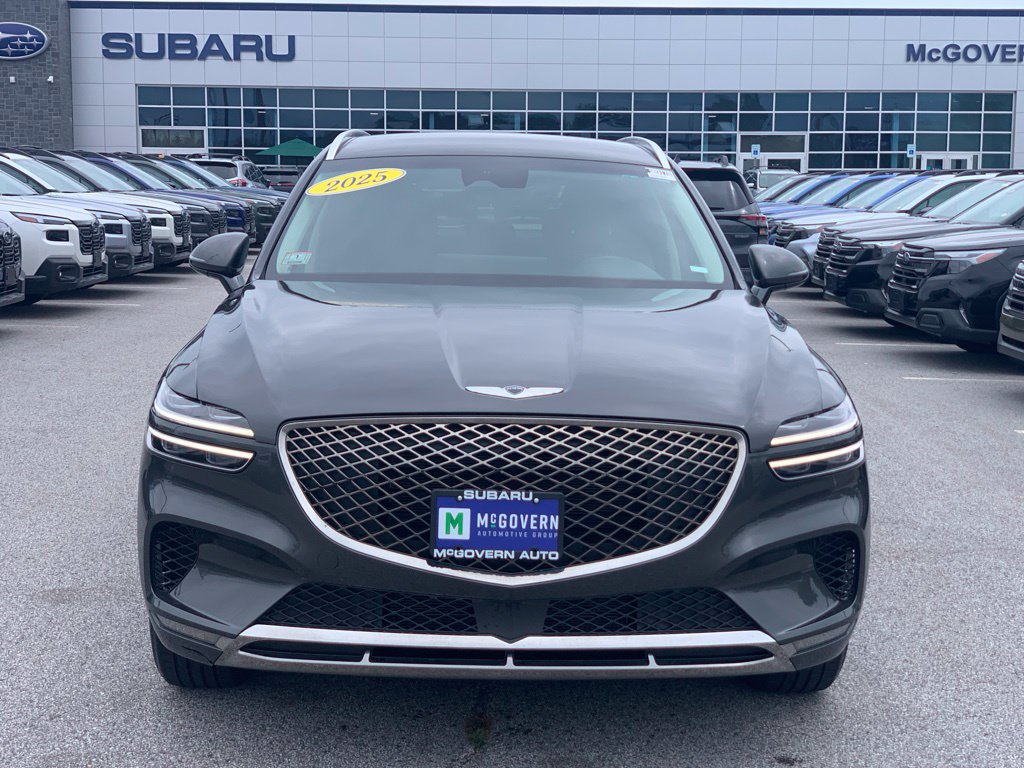 Used 2025 Genesis GV70 2.5T AWD/4WD image 4