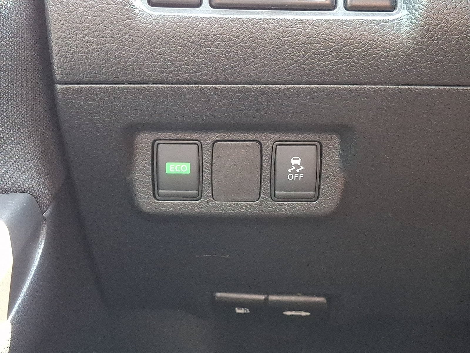 Used 2019 Nissan Sentra SV FWD image 25