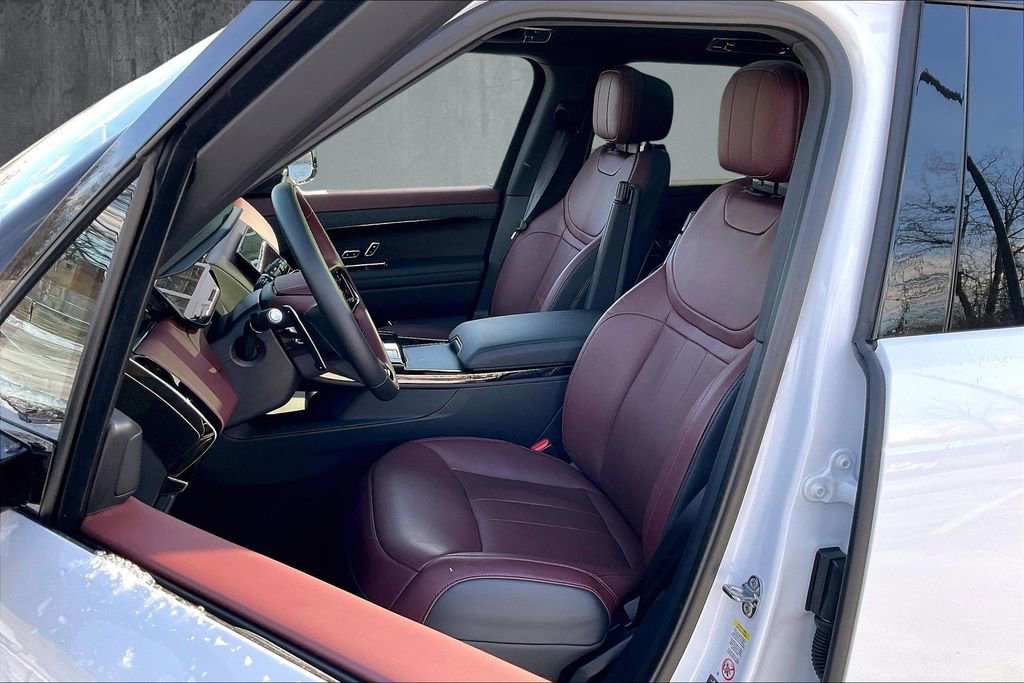 Used 2025 Land Rover Range Rover Sport Dynamic SE image 20