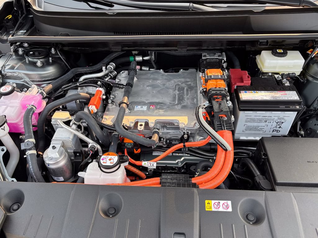 Used 2026 Toyota C-HR AWD/4WD image 49