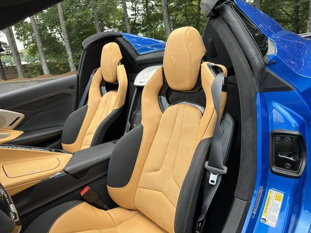 Used 2024 Chevrolet Corvette Z06 w/ Z07 Performance Package RWD image 23