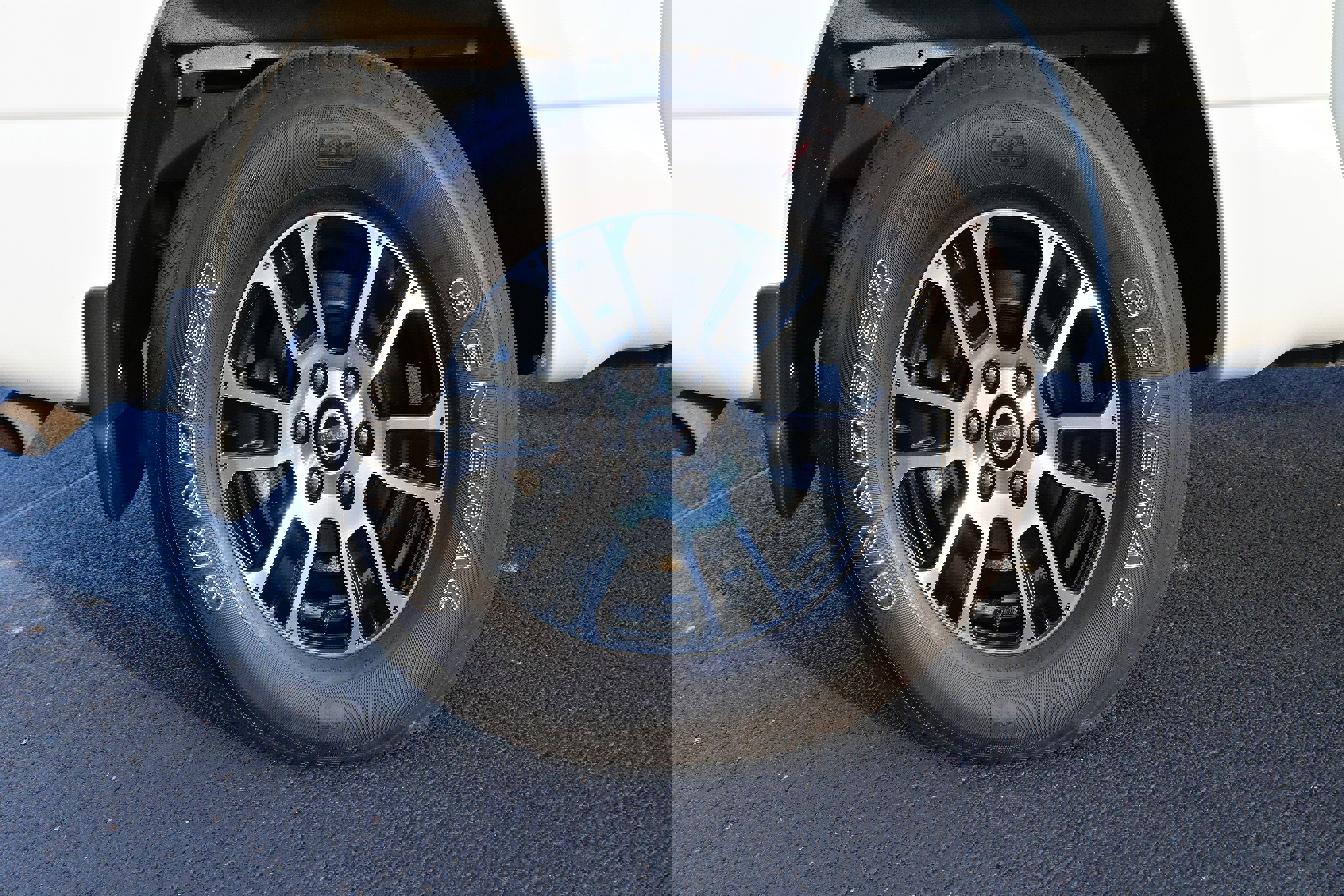 Certified 2022 Nissan Titan S w/ S Utility Package image 9