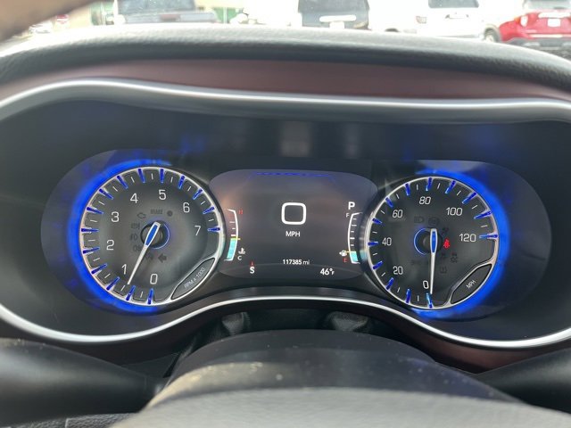 Used 2020 Chrysler Pacifica Limited image 40