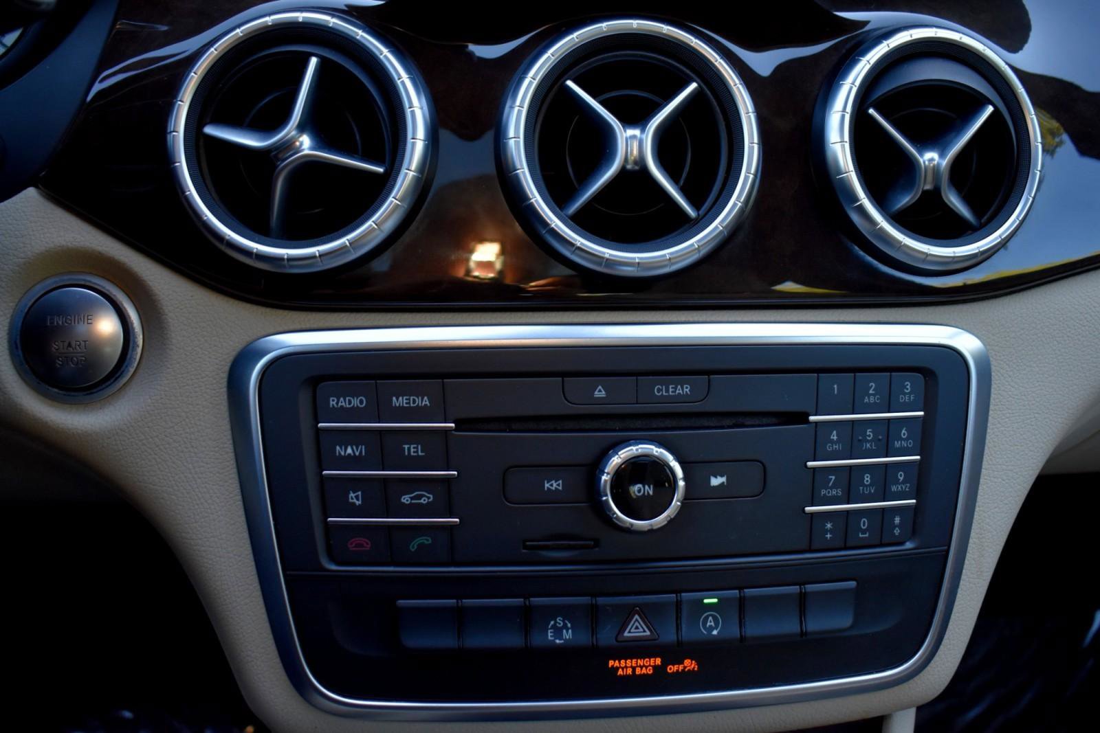 Used 2015 Mercedes-Benz CLA 250 image 25