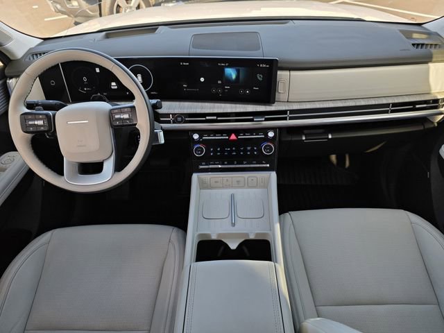 Used 2025 Hyundai Santa Fe Calligraphy image 3
