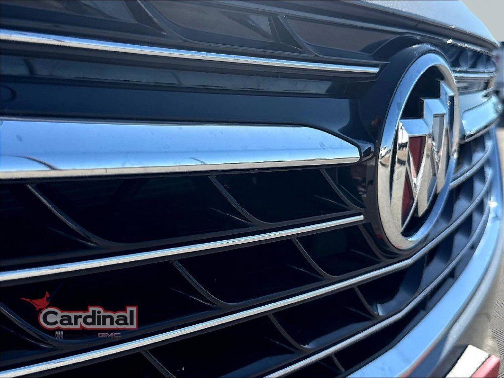 Used 2023 Buick Envision Preferred AWD/4WD image 30